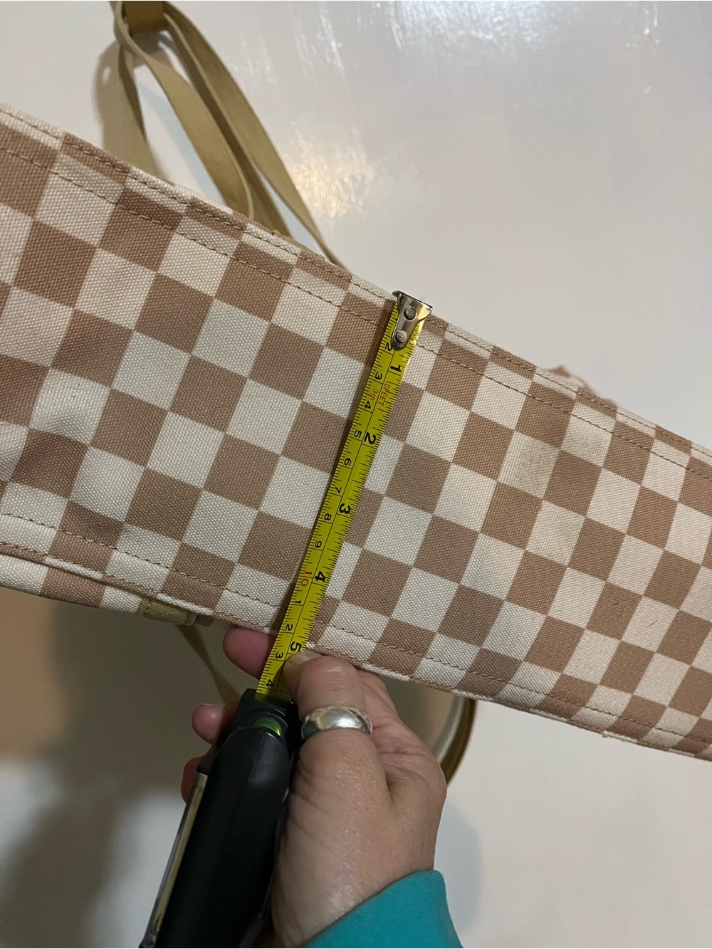 Neutral Checkered Tote Bag - Picture 12 of 15